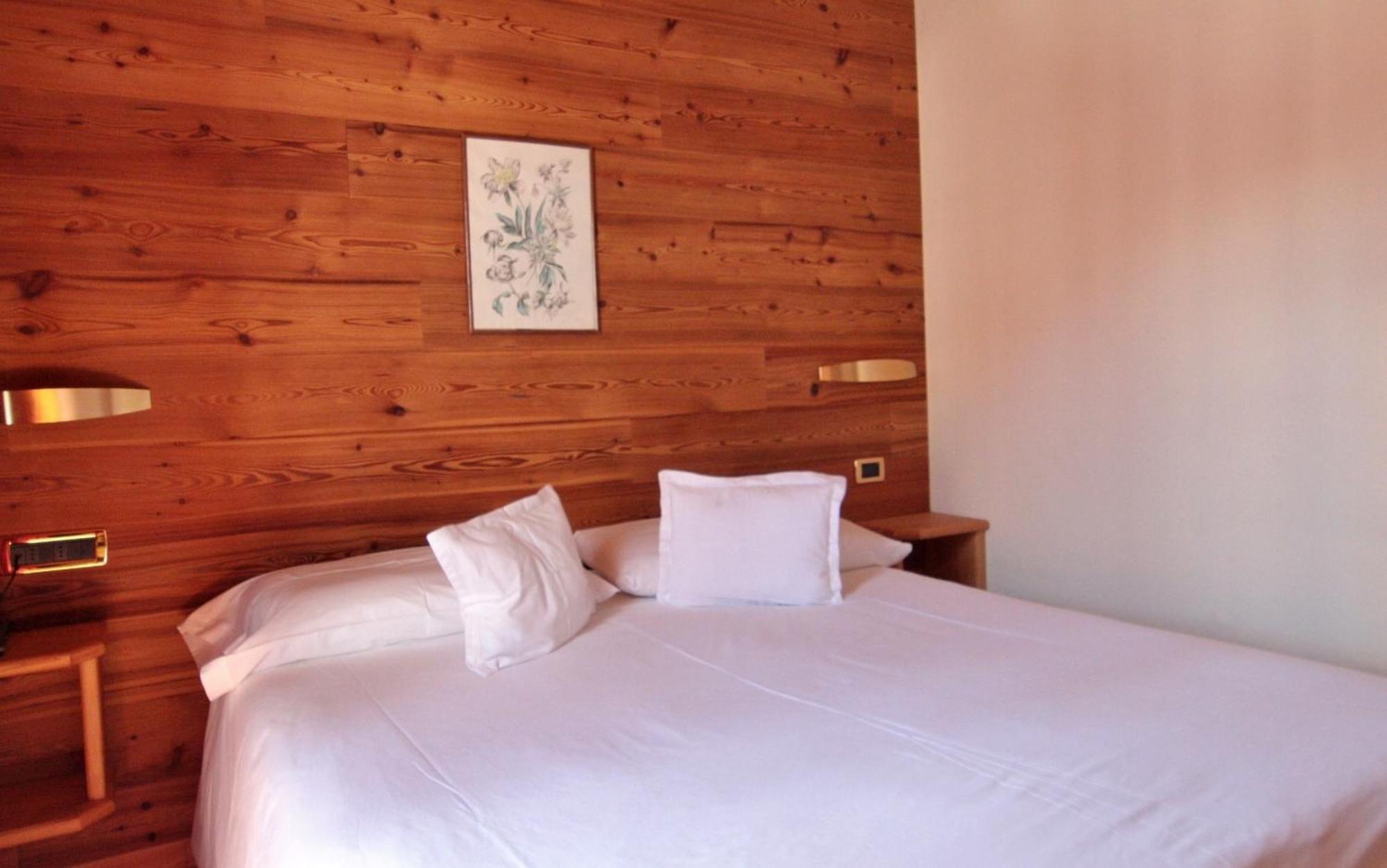 מאדסימו Hotel La Meridiana מראה חיצוני תמונה